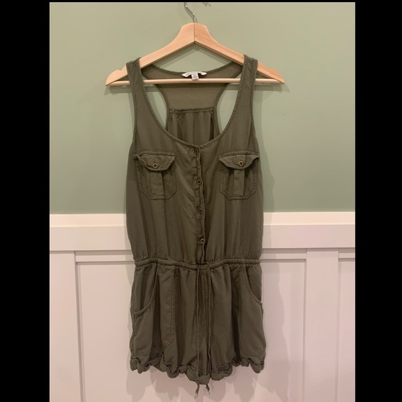 AMERICAN EAGLE romper💚 - Picture 1 of 4